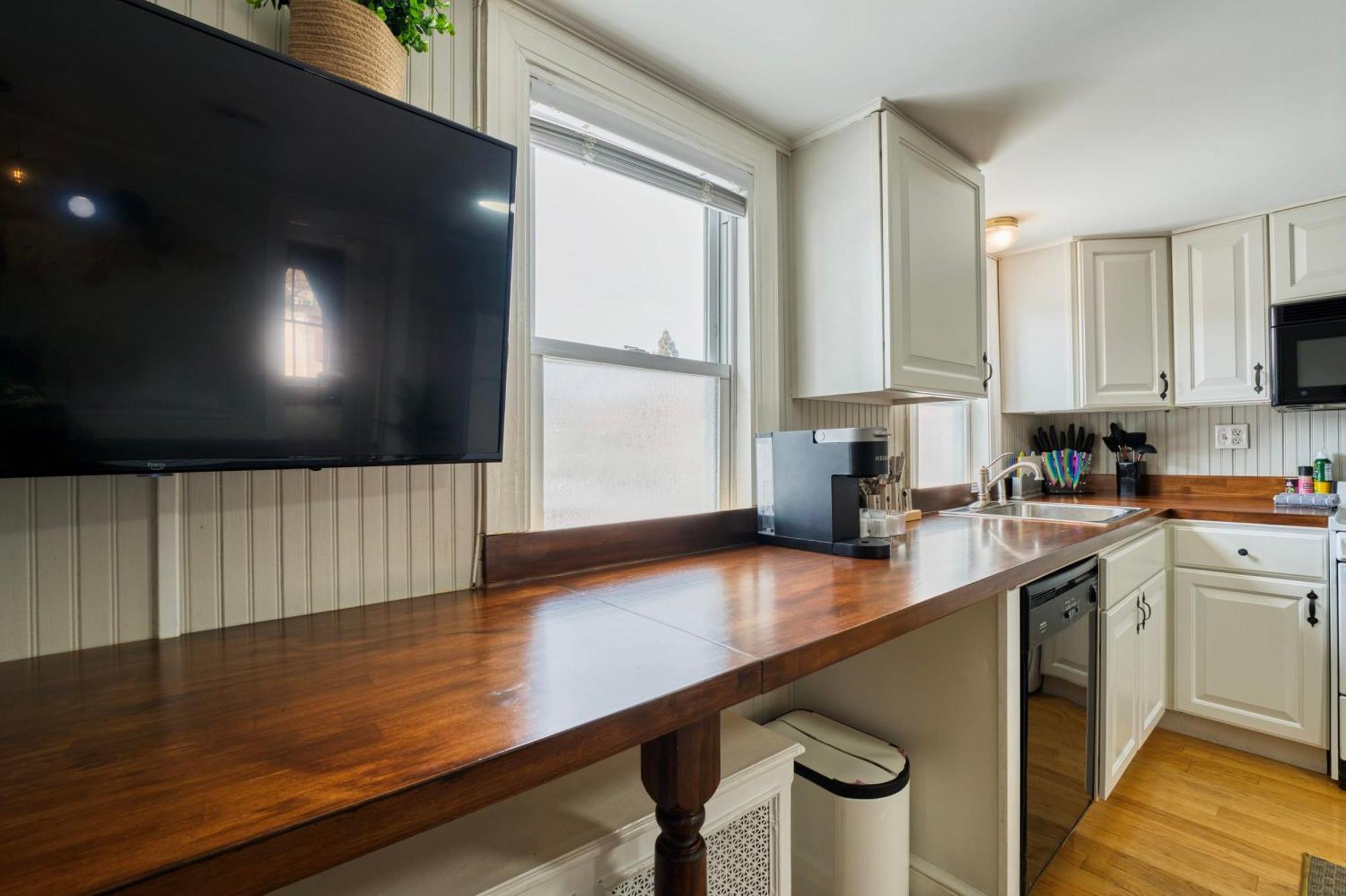 Top-Floor 1Br In Historic Capitol Hill ワシントン エクステリア 写真